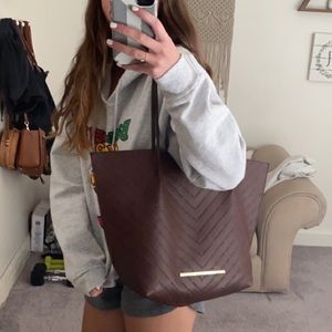 Great condition large Steve Madden tote bag!